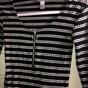 ARIZONA - Black and white striped top